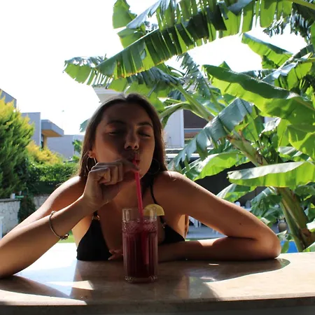 Odabasi Su Alacati *